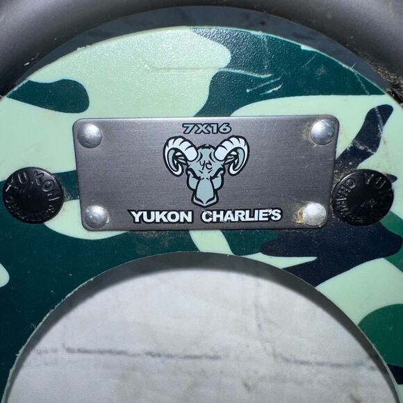 EUC Yukon Charlie’s Youth 7 x 16 Green Camo Aluminum SnowShoes - Picture 5 of 12